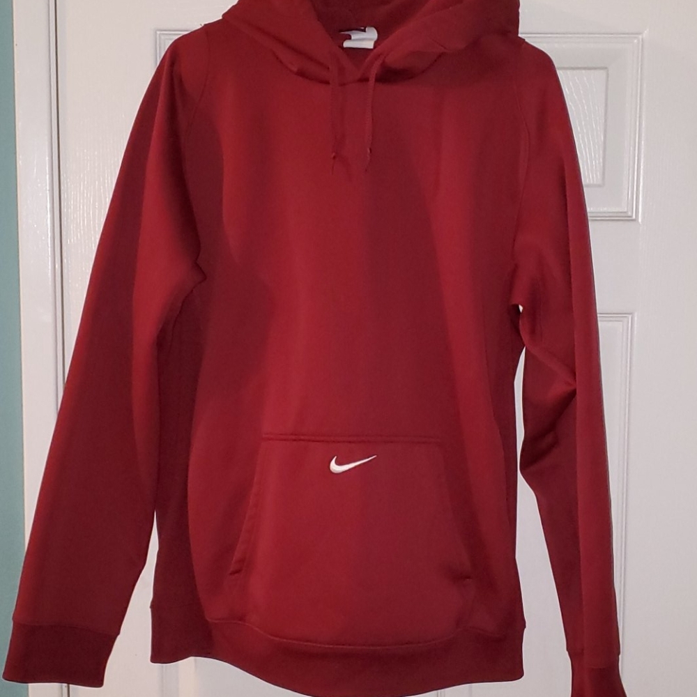 Womens Nike therma Hoddie